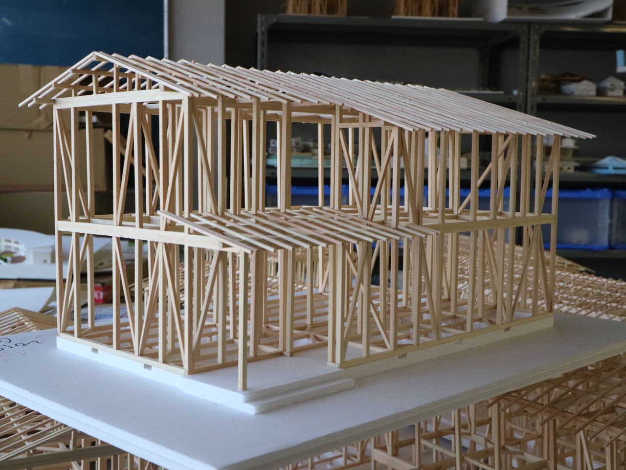 木造住宅構造模型製作 3 5月22日