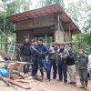 竹林小屋建設−19　学生工事最終・打上げ会　2月27日